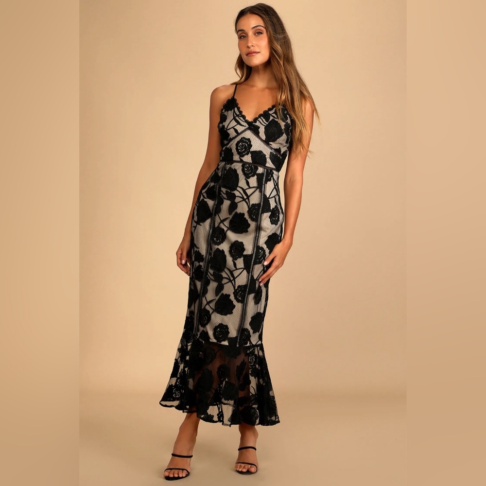 Alluring Dream Black Floral Mesh Lace Trumpet Midi Dress